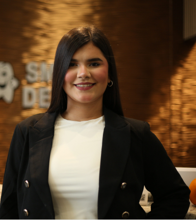 ARIANNY QUERO - Dental Assistant