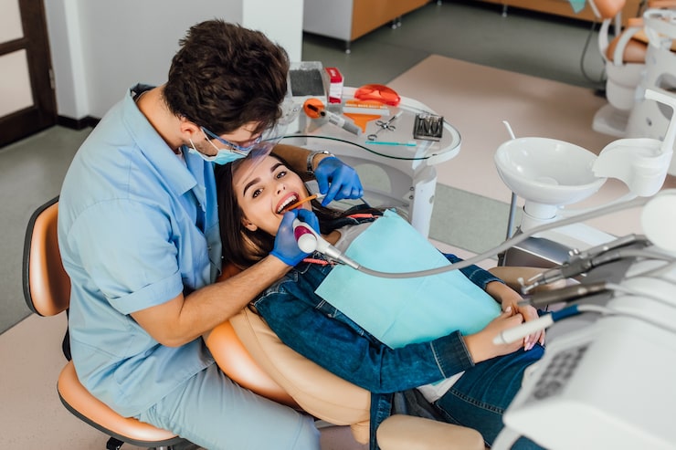 Emergency Dental Services in Lowell